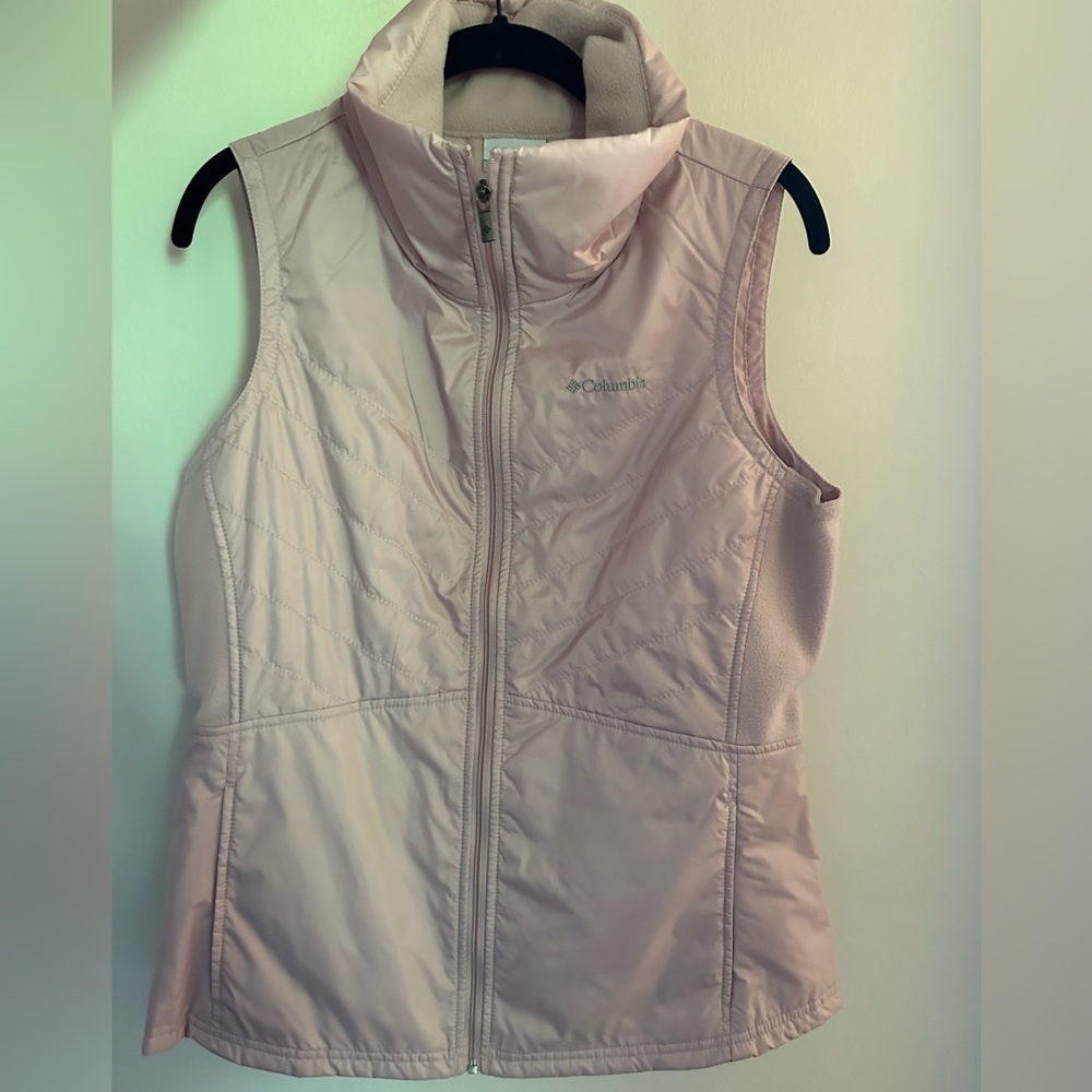 Never Worn Women’s Pink Columbia Vest